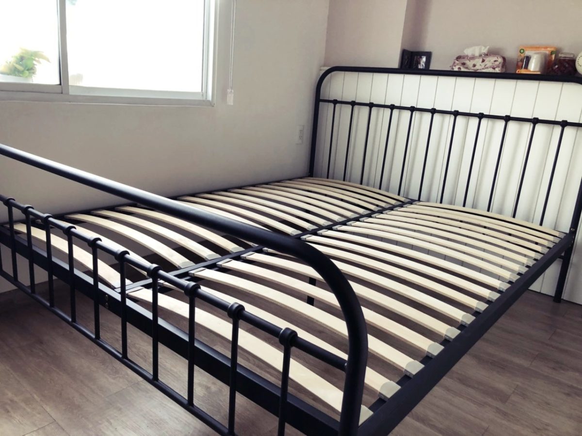 Giường Vintage Willow Bed