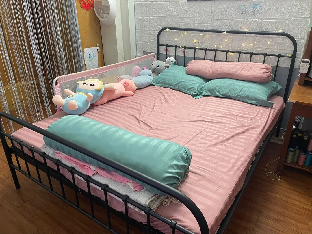 Giường sắt Shopee